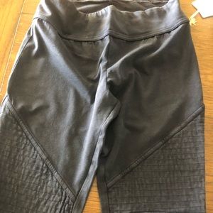 Motto leggings NWT